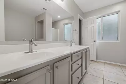 8244 S Lost Mountain Road, Tucson, AZ 85747 - Photo 20