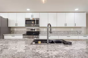 6533 E Calle Bellatrix, Tucson, AZ 85710 - Photo 8