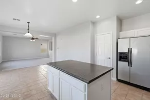 33728 S Colony Dr, Red Rock, AZ 85145 - Photo 16