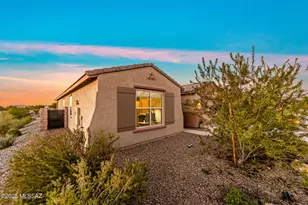 5536 W Lazy Farm Dr, Tucson, AZ 85742 - Photo 2