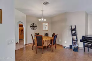 1999 W Bramburgh Ct, Tucson, AZ 85713 - Photo 6