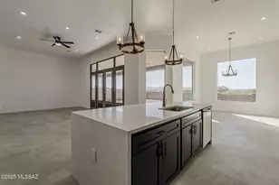 155 N Scenic Vista Dr, Sahuarita, AZ 85629 - Photo 14