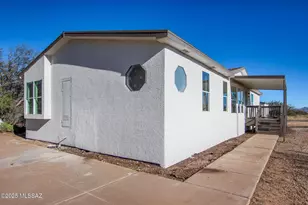 8777 E Ellsworth Ln, Hereford, AZ 85615 - Photo 36