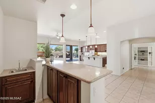 37303 S Vista Park Dr, Saddlebrooke, AZ 85739 - Photo 6