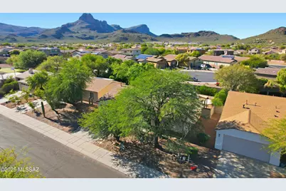 8667 N Golden Moon Way, Tucson, AZ 85743 - Photo 32