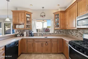 890 W Silver Hill St, Tucson, AZ 85737 - Photo 12