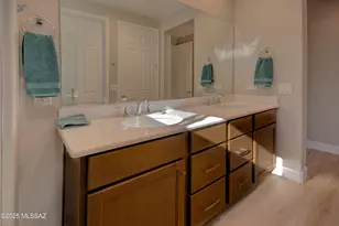 1915 N Banneker Ln, Green Valley, AZ 85614 - Photo 16