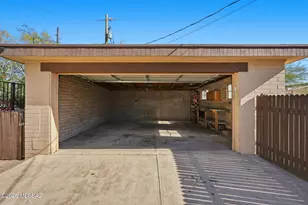 105 S Irving Ave, Tucson, AZ 85711 - Photo 2
