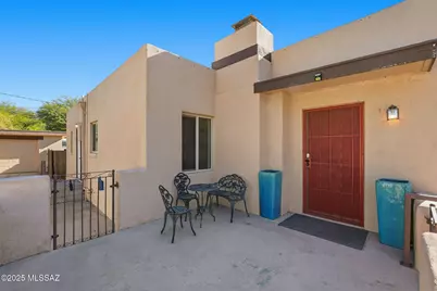 105 S Irving Avenue, Tucson, AZ 85711 - Photo 8