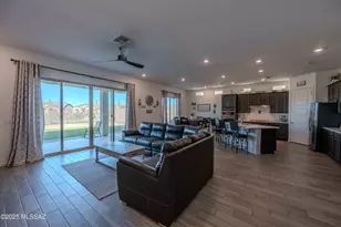 10843 N Cactus Point Dr, Tucson, AZ 85742 - Photo 4