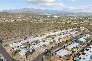 1852 W Caravelle Rd, Tucson, AZ 85713 - Photo 26