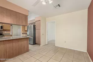 4792 S Meadow Ridge Dr, Green Valley, AZ 85622 - Photo 10