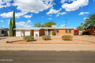 6909 E Oberlin Dr, Tucson, AZ 85710 - Photo 1