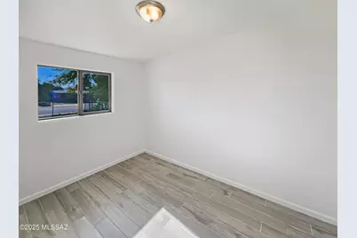 802 W Tipton Drive, Tucson, AZ 85705 - Photo 10
