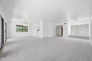 937 W Desert Hills Dr, Green Valley, AZ 85622 - Photo 6