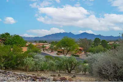 937 W Desert Hills Drive, Green Valley, AZ 85622 - Photo 1