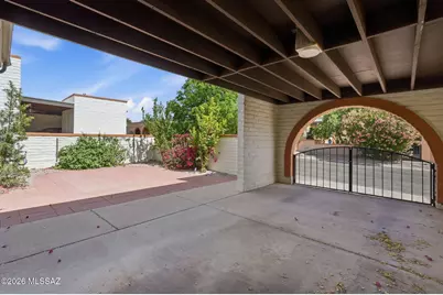 1407 Placita Apache, Green Valley, AZ 85622 - Photo 10