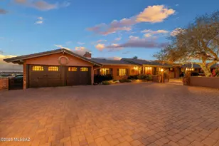 4425 N Hacienda Del Sol Rd, Tucson, AZ 85718 - Photo 2