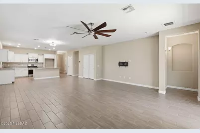 230 W Sg Posey Street, Vail, AZ 85641 - Photo 2