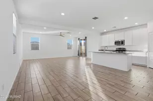 737 W Calle El Teclado, Sahuarita, AZ 85629 - Photo 2