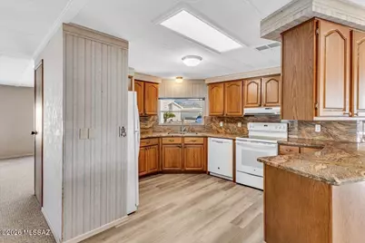 5677 W Circle Z Street, Tucson, AZ 85713 - Photo 6