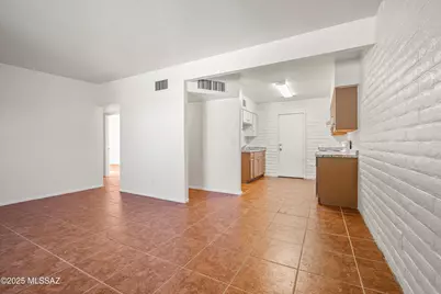 1408 N Hualpai Road, Tucson, AZ 85745 - Photo 8