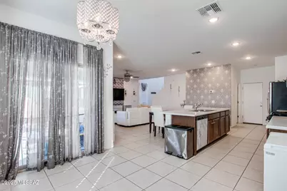 21925 E Thunderhead Drive, Red Rock, AZ 85145 - Photo 12