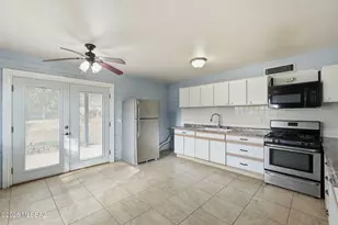 4922 W De La Canoa Dr, Amado, AZ 85645 - Photo 10