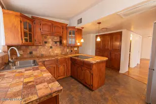 3318 W Orange Grove Rd, Tucson, AZ 85741 - Photo 6