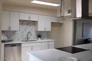 7042 E Calle Ileo, Tucson, AZ 85710 - Photo 2