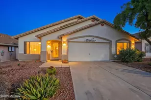 10187 E Watson Dr, Tucson, AZ 85730 - Photo 2