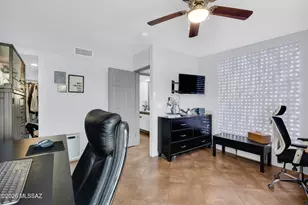 2162 E Barrett Ln, Tucson, AZ 85719 - Photo 10