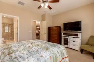 838 N Broken Hills Dr, Green Valley, AZ 85614 - Photo 14