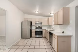 4917 N Sunrise Ave, Tucson, AZ 85705 - Photo 10