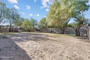 2743 N Geronimo Ave, Tucson, AZ 85705 - Photo 20
