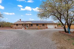 15694 N Twin Lakes Dr, Tucson, AZ 85739 - Photo 1