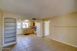 135 S Paseo Quinta, Green Valley, AZ 85614 - Photo 2