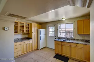 135 S Paseo Quinta, Green Valley, AZ 85614 - Photo 4