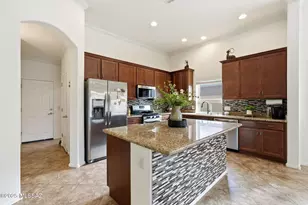 9625 N Hebden Way, Marana, AZ 85653 - Photo 6