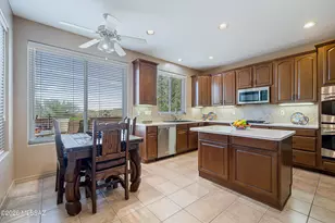 7452 E Ridge Point Rd, Tucson, AZ 85750 - Photo 10