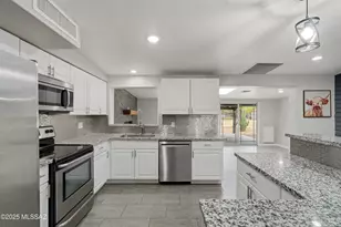 8822 N Marathon Dr, Tucson, AZ 85704 - Photo 4