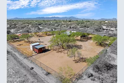 8822 N Marathon Drive, Tucson, AZ 85704 - Photo 38