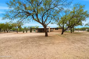 8822 N Marathon Dr, Tucson, AZ 85704 - Photo 1