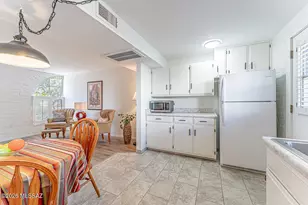 364 S Paseo Lobo, Green Valley, AZ 85614 - Photo 12