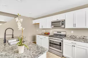 9596 S Miller Flats Dr, Tucson, AZ 85747 - Photo 16