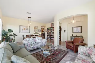 2506 E Bluejay Bluff Ln, Green Valley, AZ 85614 - Photo 8