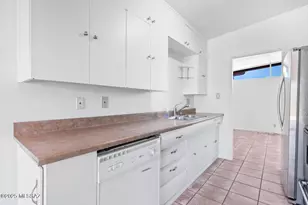 7164 E Port Au Prince Pl, Tucson, AZ 85710 - Photo 8