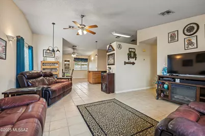 1709 W Applecreek Place, Tucson, AZ 85746 - Photo 10