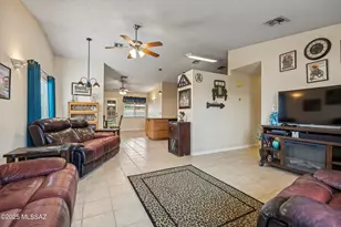 1709 W Applecreek Pl, Tucson, AZ 85746 - Photo 10