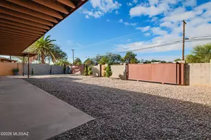 918 N Columbus Blvd, Tucson, AZ 85711 - Photo 6